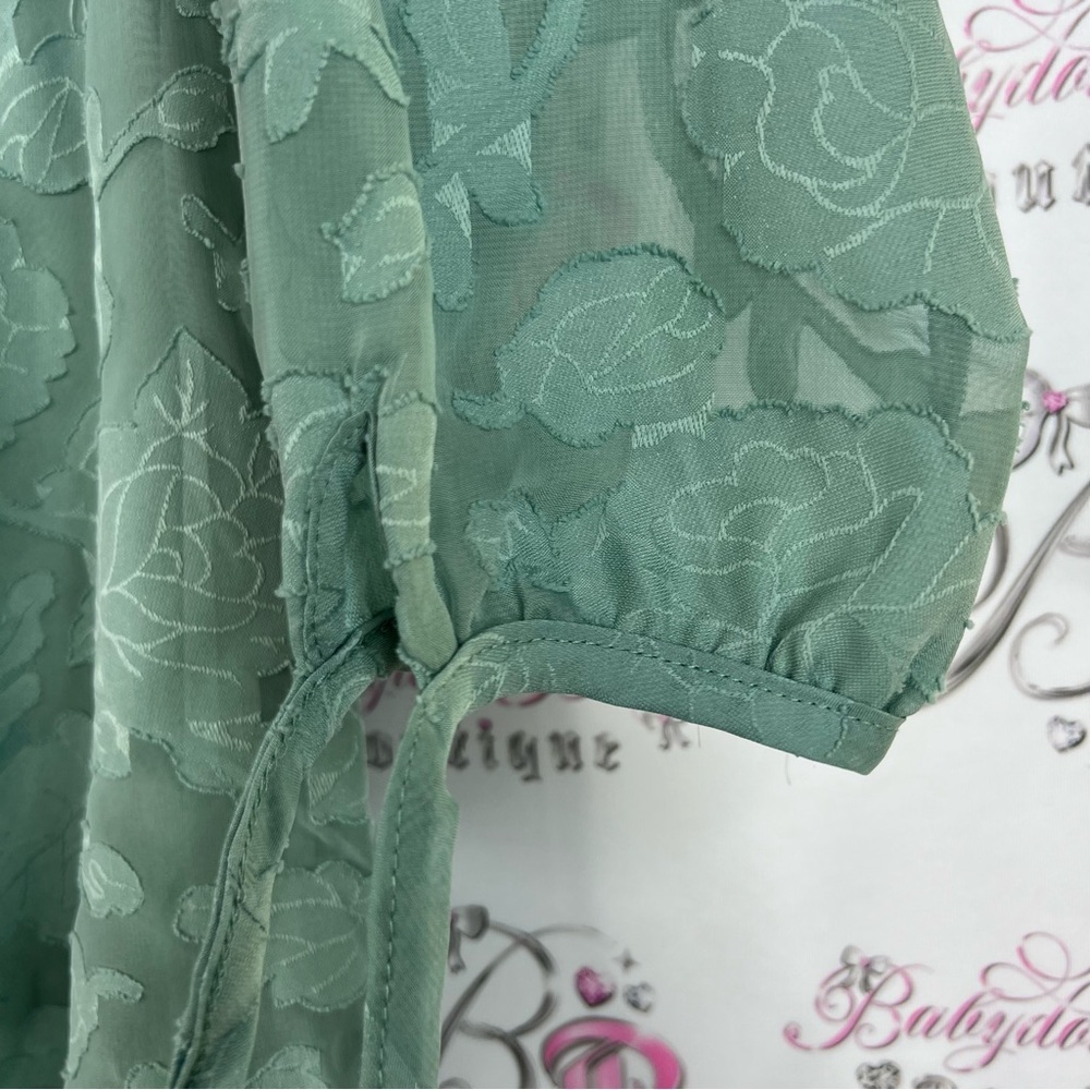 Blousology long sleeve 3D print floral ribbon ties Green Floral Women's Top - Picture 6 of 12